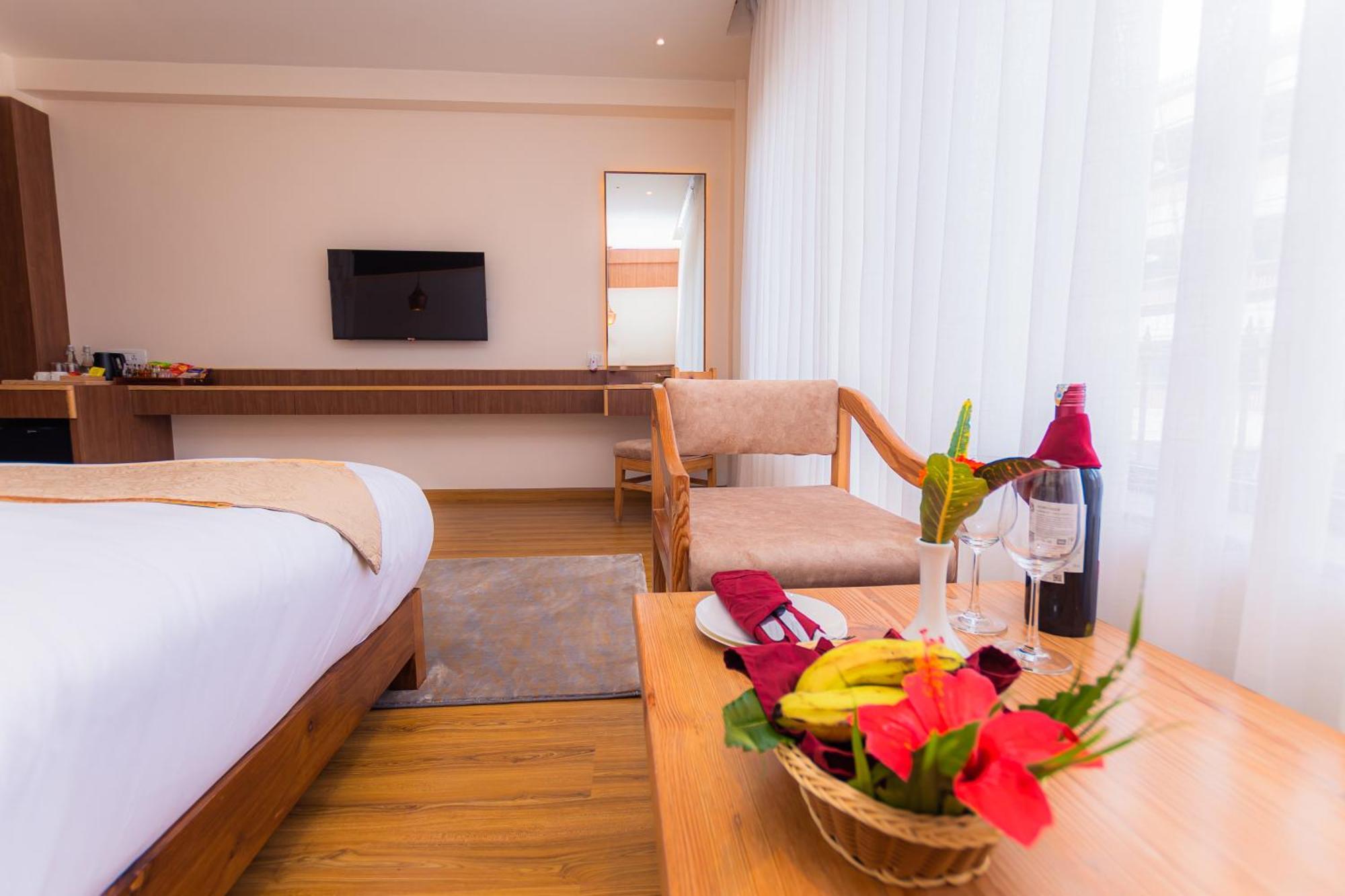 Temple Himalaya Hotel & Spa Pokhara Kültér fotó