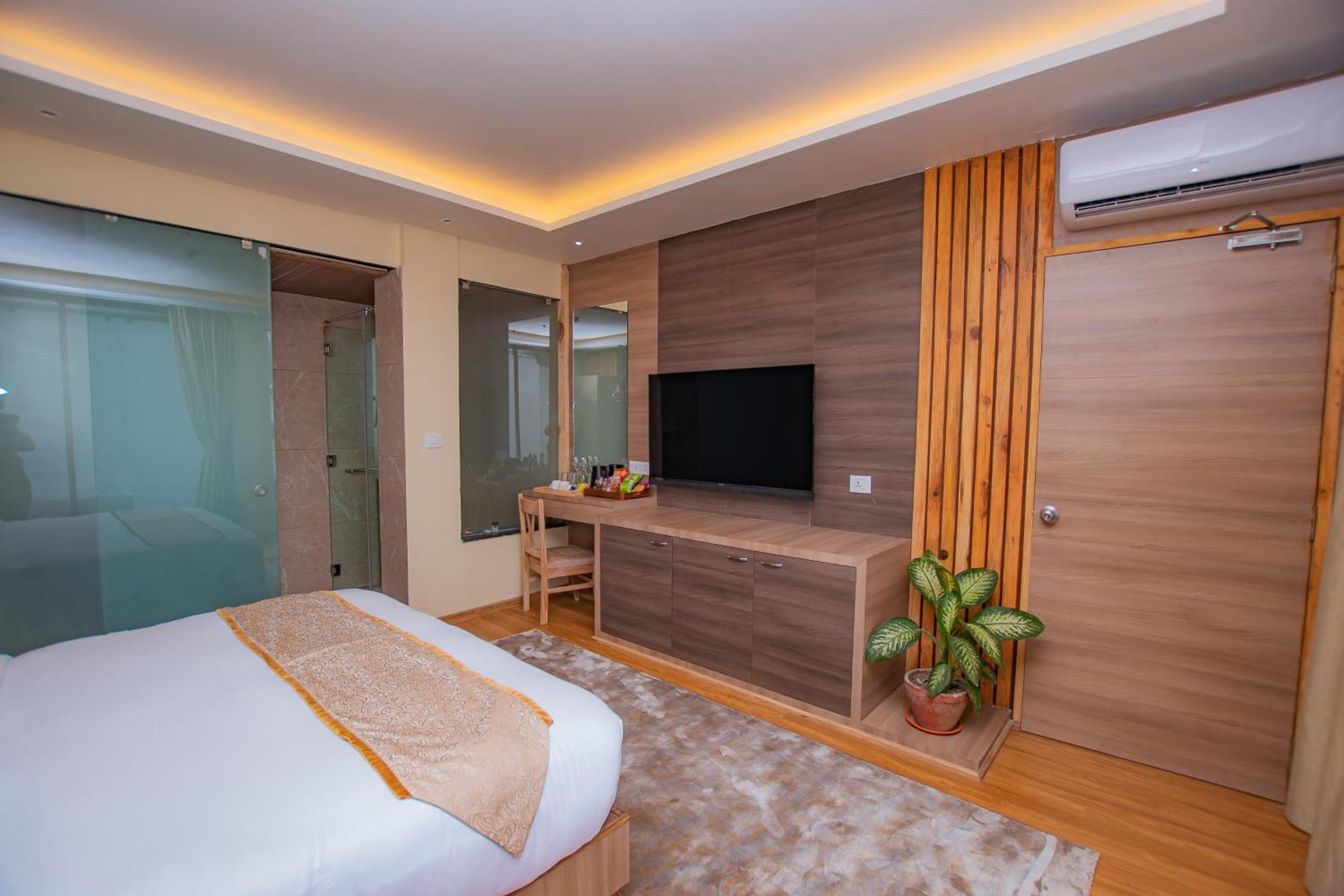 Temple Himalaya Hotel & Spa Pokhara Kültér fotó